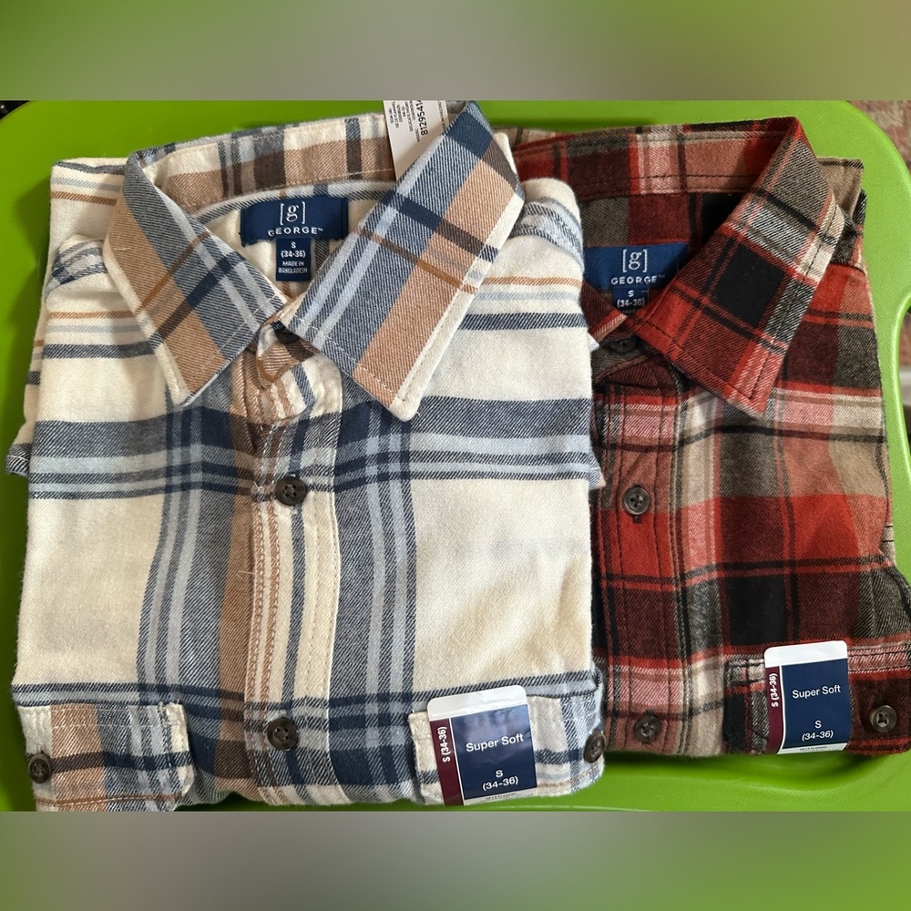 Lot of (2) Brand New Long Sleeved Flannel Shirts (Mens Sz Small)